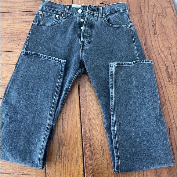 Levi's 90s fit jeans !! NWT - Picture 8 of 13